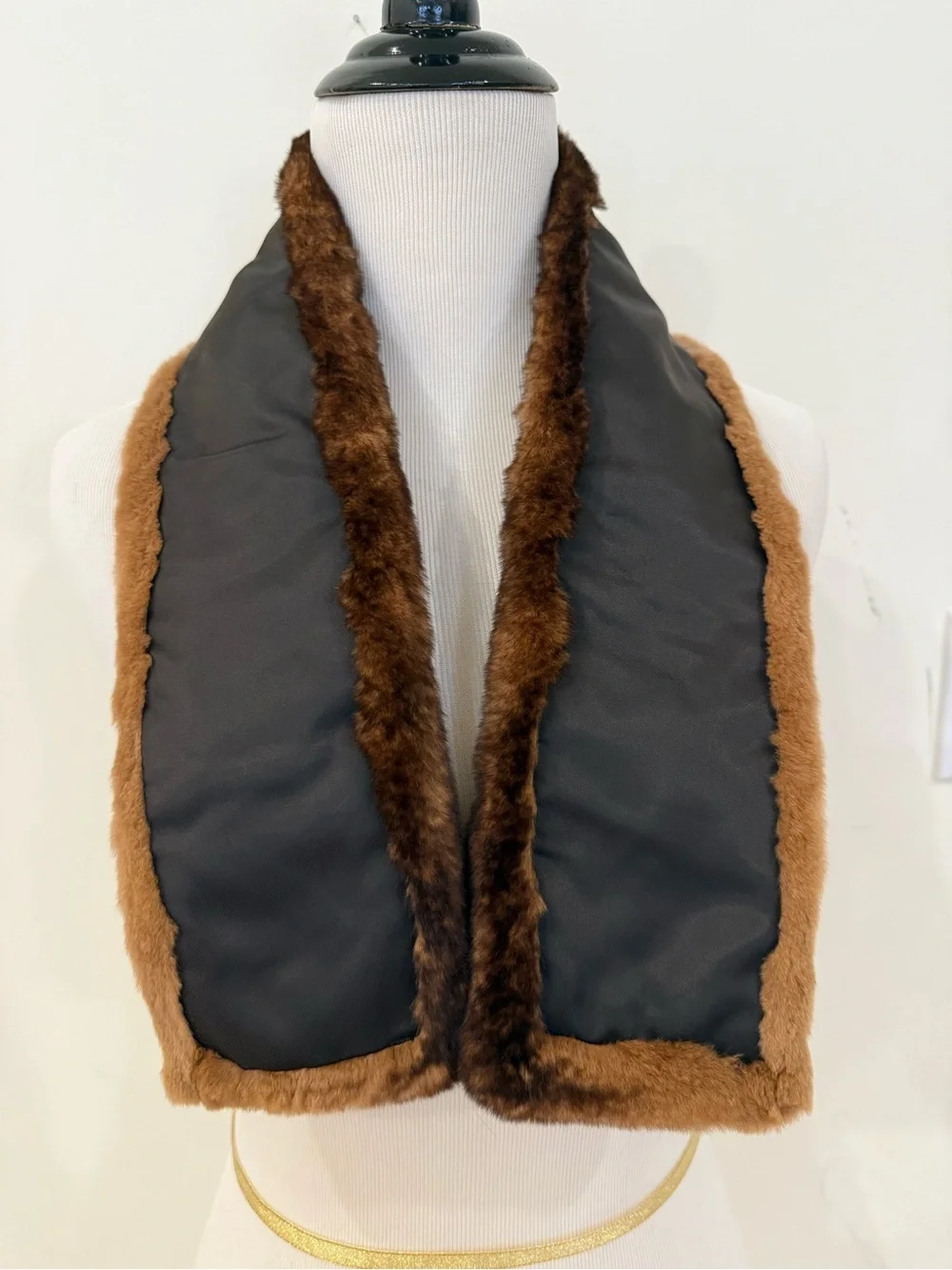 N/A luxurious brown